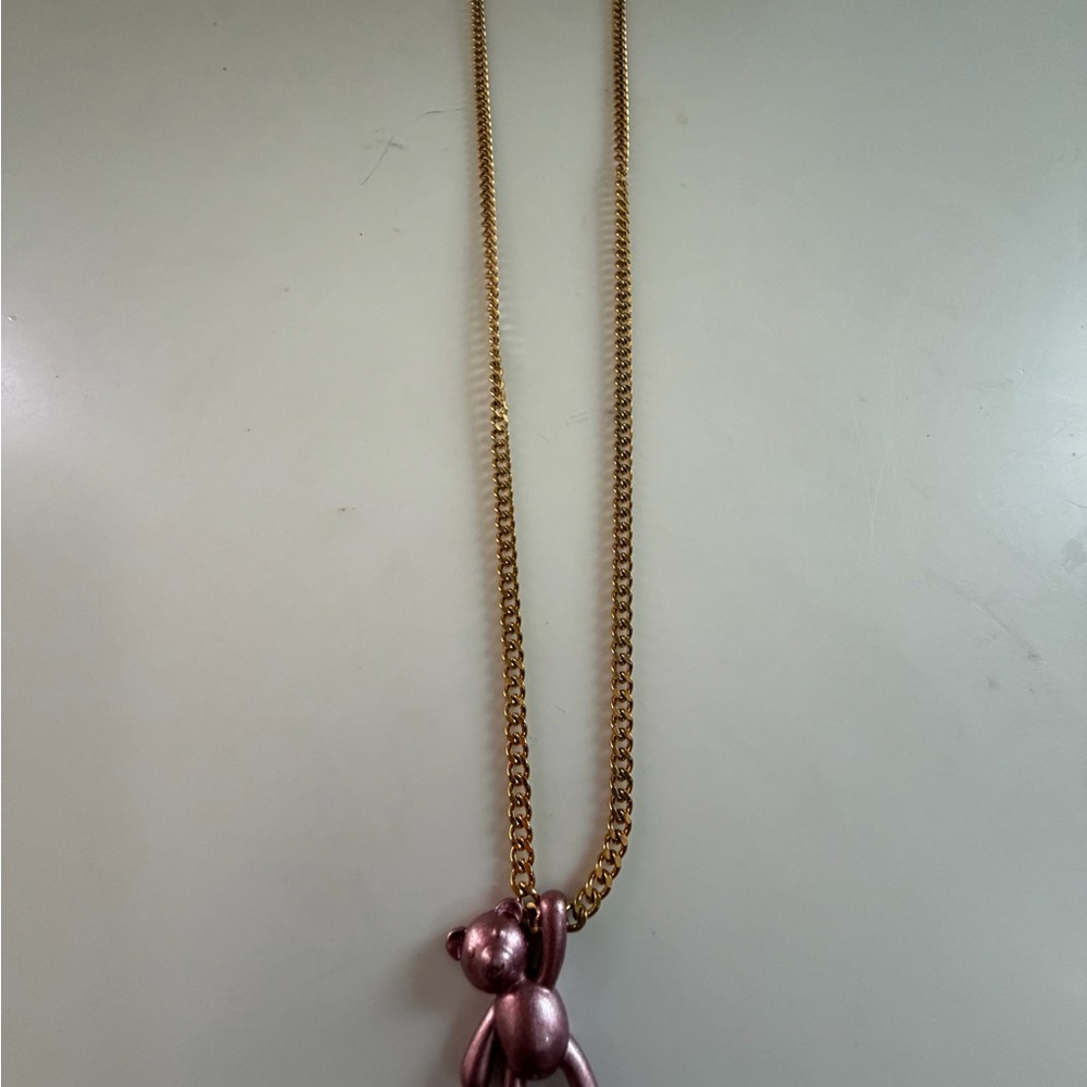 Melania Clara Gold Chain Necklace with Pink Teddy Bear Pendant brand new - Picture 2 of 2